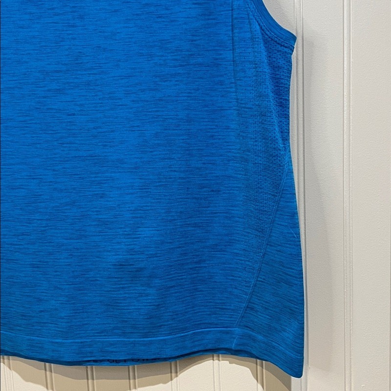 Lululemon Men’s Metal Vent Tech Muscle Tank Blue Size Medium gallery