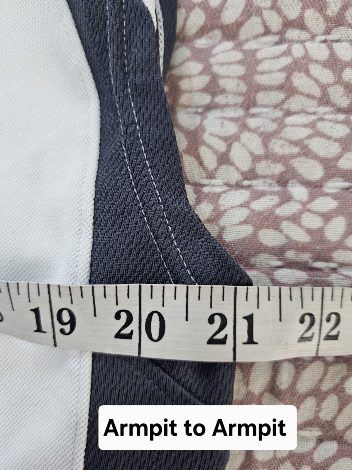 Men's Medium/Large (Measurements In Pics) White/Gray Sleeveless Athletic Top gallery