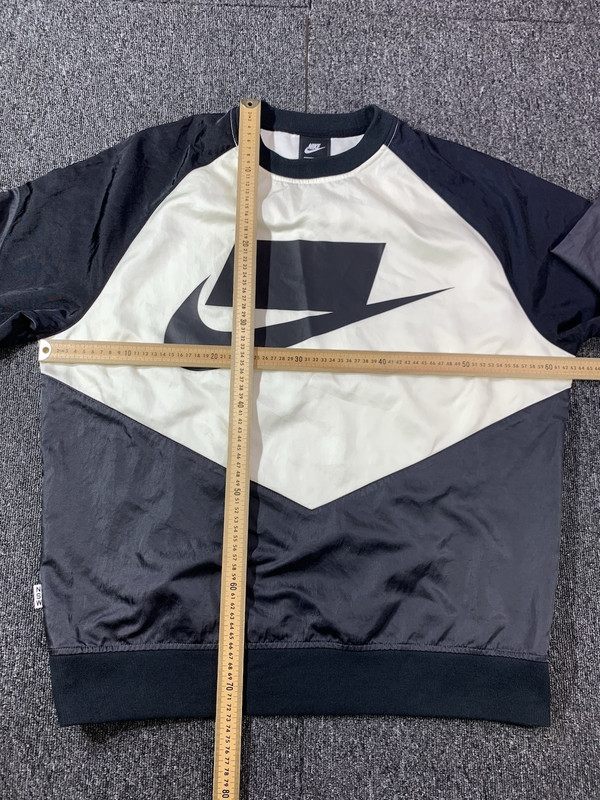 Nike NSW Men's Windrunner Black Off White Mens Small Sweatshirt Crew Neck gallery