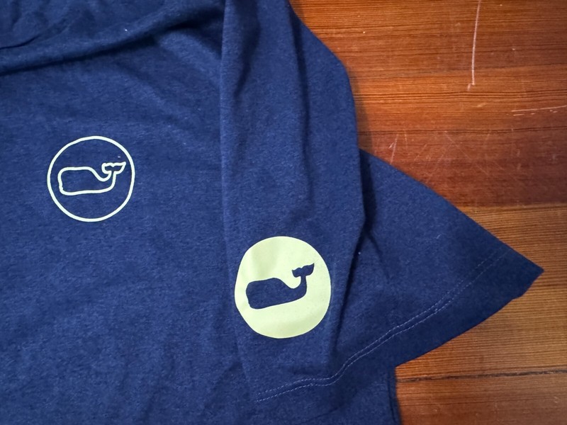 Vineyard Vines Performance Active Shirt Tee 1998 Mens Small Navy Blue Whale gallery