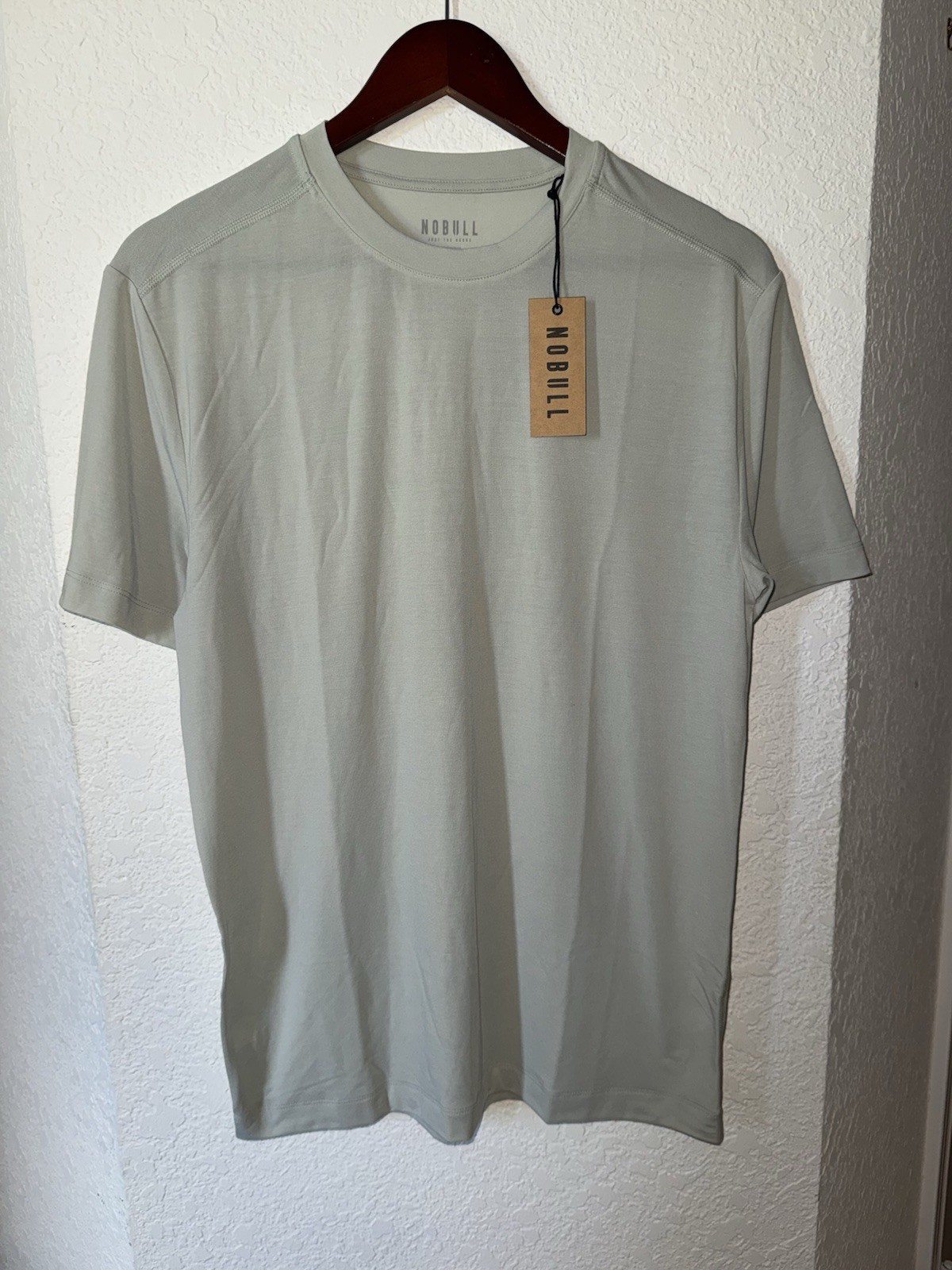 NOBULL Men’s Green Workout Performance Tee Shirt New With Tags Size M Mint gallery
