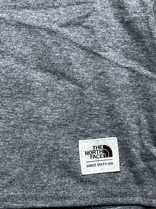 The North Face Hooded Shirt Mens Gray Lightweight Long Sleeve Performance gallery