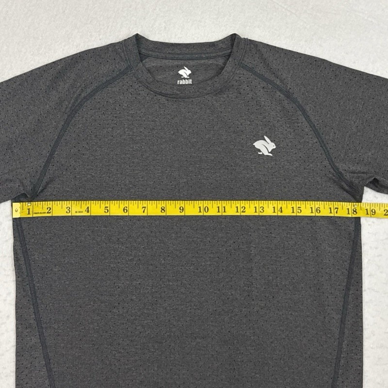 rabbit EZ Tee Perf Trail Mens Small Charcoal Gray Perforated Running Shirt RM158 gallery