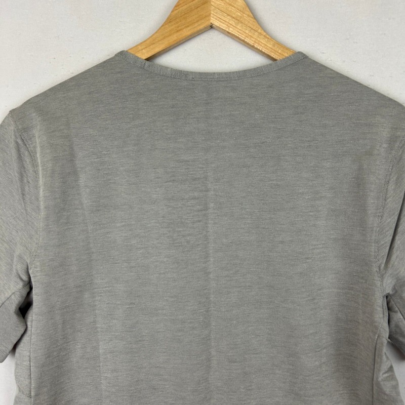 Lululemon Gray Crew Neck Pocket Tee Shirt Short Sleeve Measures Men's M gallery