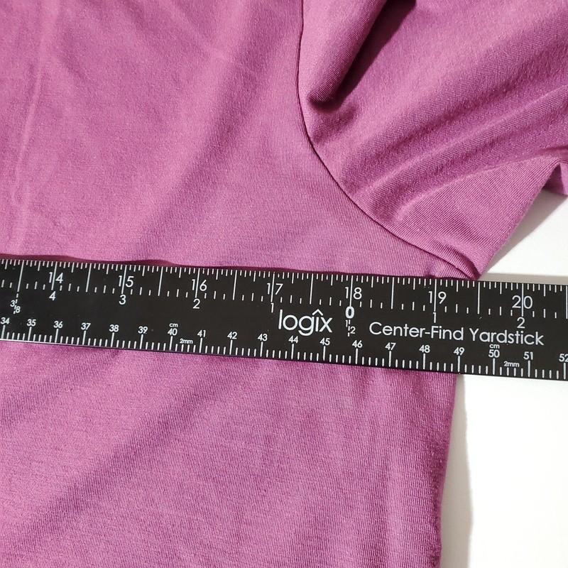 Nike Yoga Dri-FIT Shirt Mens Medium Purple Slim Fit Short Sleeve Athletic Tee gallery