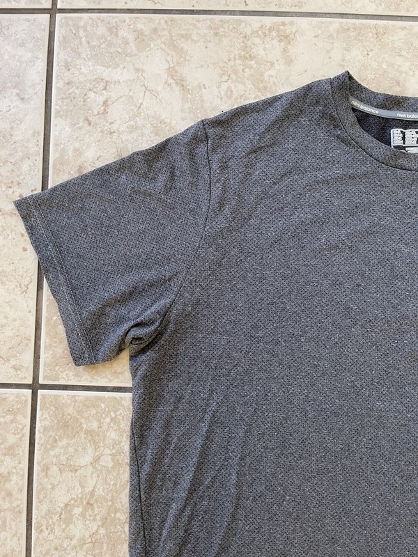 New Balance Running Men’s Short Sleeve Gray XL Athletic Racing Track Sports Tee gallery