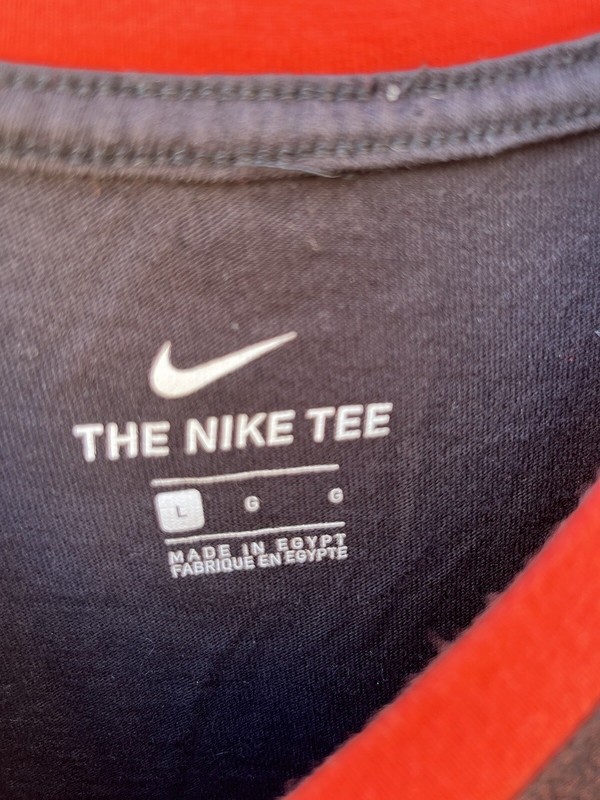 Men's Nike T-Shirt Multicolor Swish Logo L Active Streetwear Vibrant Gradient gallery