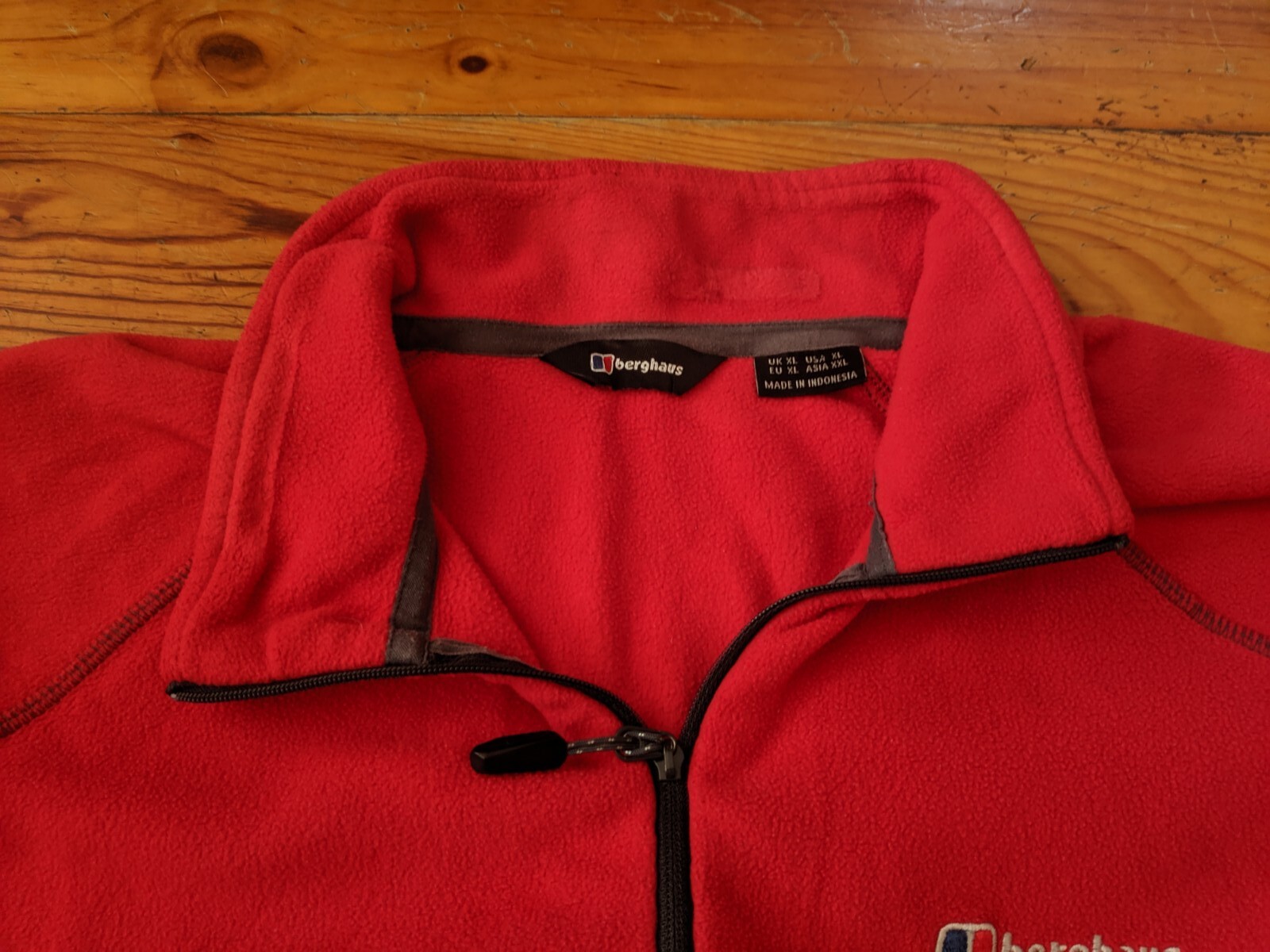 BERGHAUS Mens 1/4 Red & Grey Zip Neck Micro Fleece Top Jumper VGC XL gallery