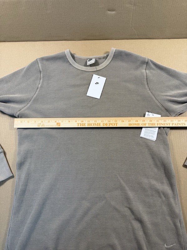 Nike Life Heavyweight Waffle Thermal Long Sleeve Brown Mens M FZ6579-429, NWT gallery