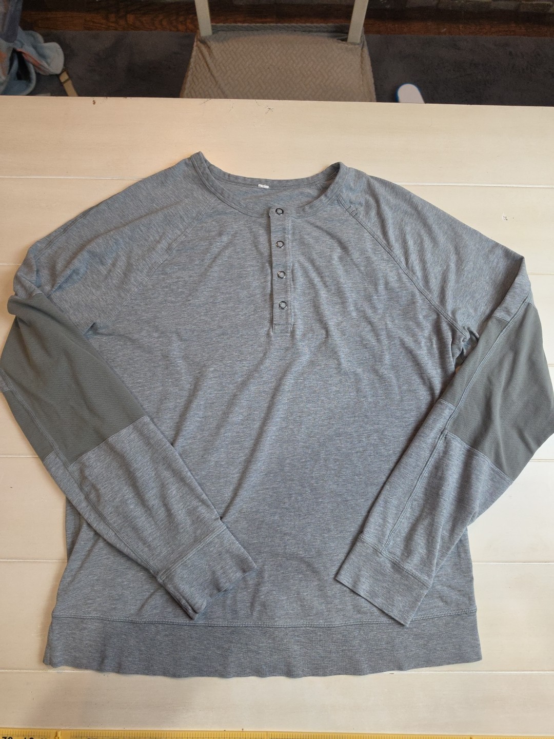 Lululemon Mens Synth Long Sleeve Heathered Size Large Gray gallery