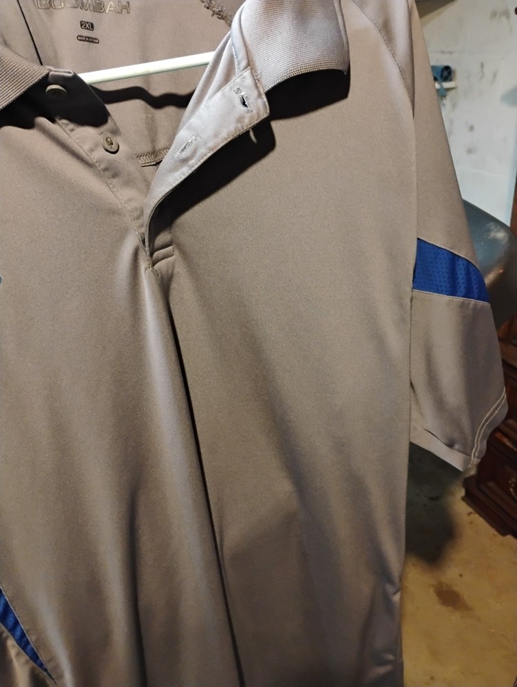 XXL gray and blue vinted boombah brand shirt With blue vinted XXLwith emblem on