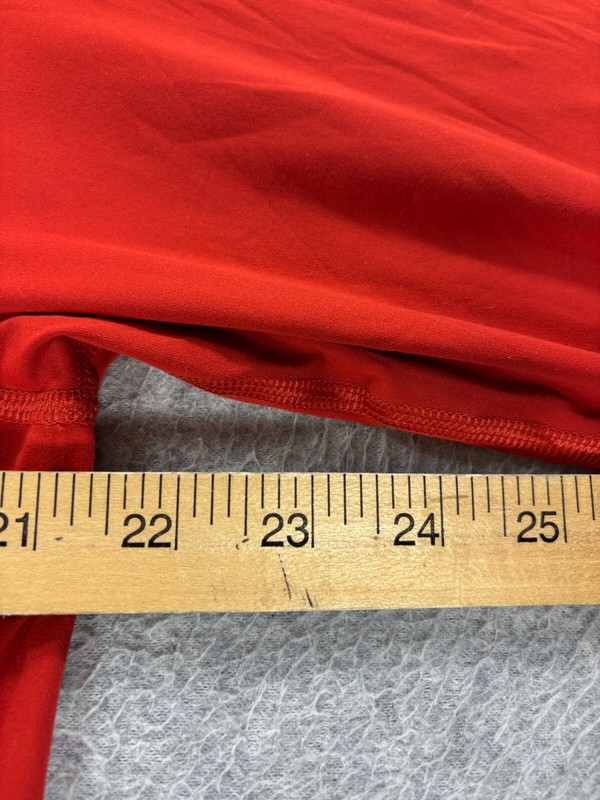 Mountain Hardwear Performance Long Sleeve Crew Pullover (Men's Medium) Red gallery