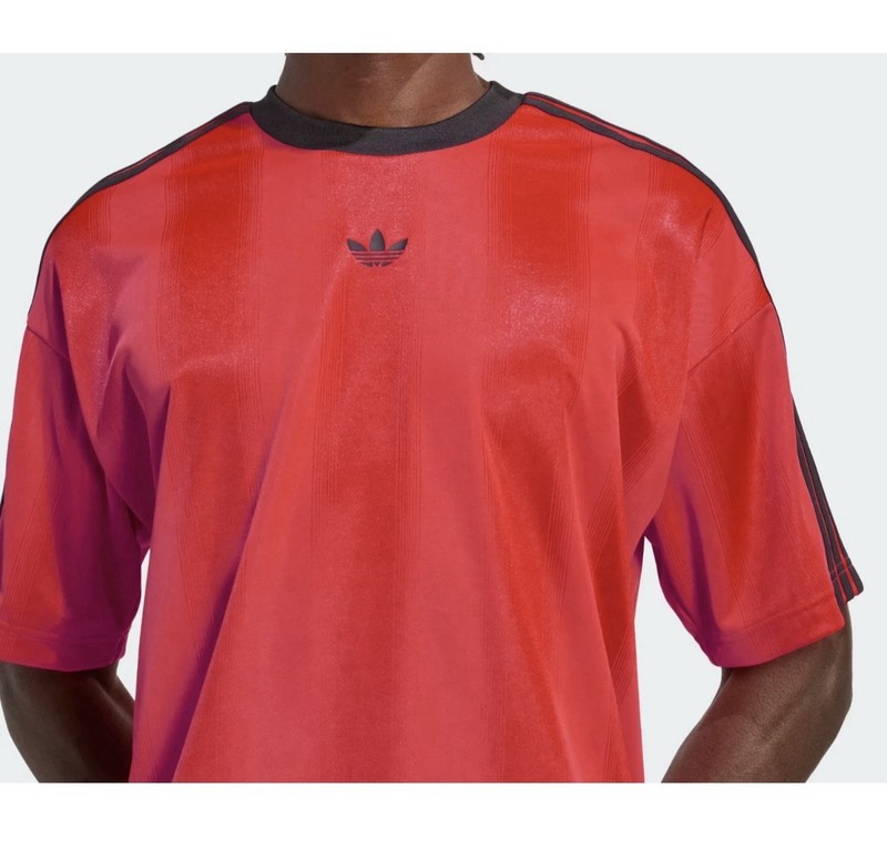 adidas Originals Men's Red/Black Jacquard Logo T-Shirt Size M Crew Neck JW5881 gallery