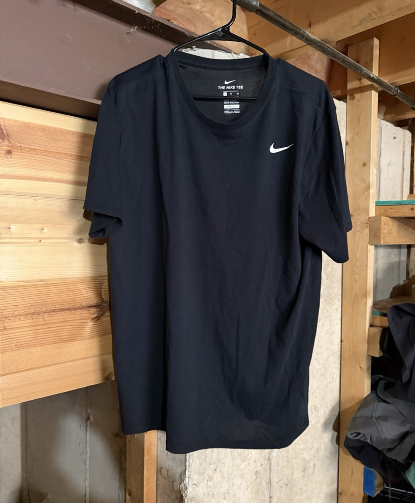 Nike Dri-FIT The Nike Tee Men’s XL Black Crew Neck Short Sleeve Logo T-Shirt