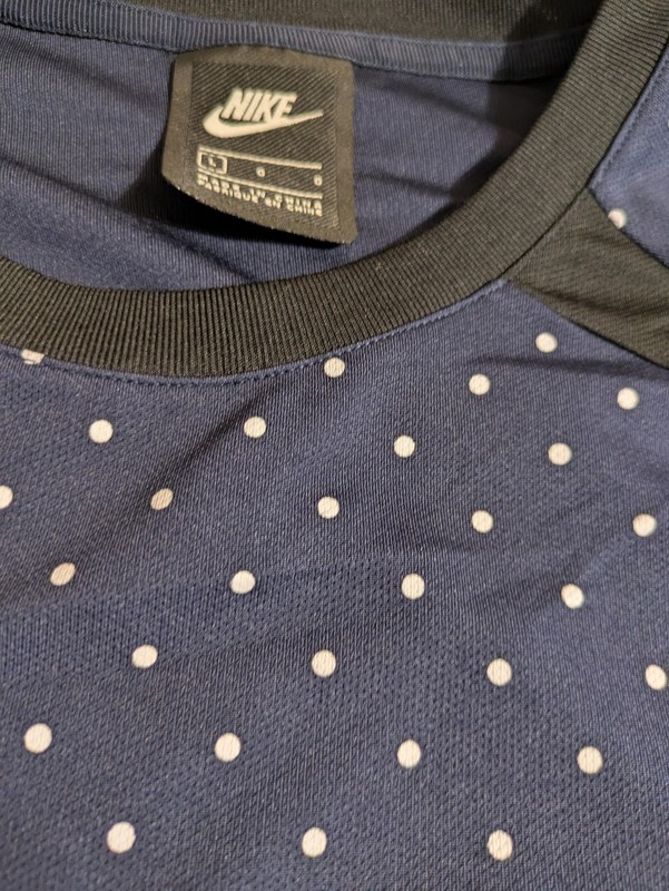 Nike Shirt Mens Large Blue Polka Dot Long Sleeve Swoosh NSW Crewneck Athletic gallery
