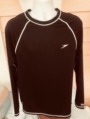 SPEEDO UV BLOCKTHEBURN Pullover Sz M BLACK Lightweight Cool Swim or Casual Tee