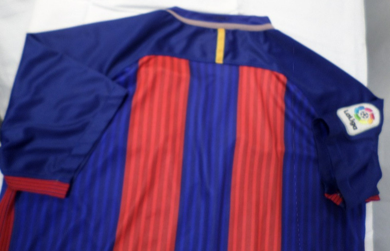 2016 NIKE QATAR AIRWAYS FCB LALIGA FC BARCELONA STRIPED BLUE/RED SHIRT MEDIUM gallery