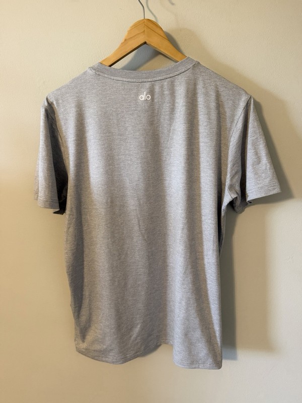 ALO Yoga Conquer Reform Crewneck Short Sleeve in Athletic Heather Gray gallery