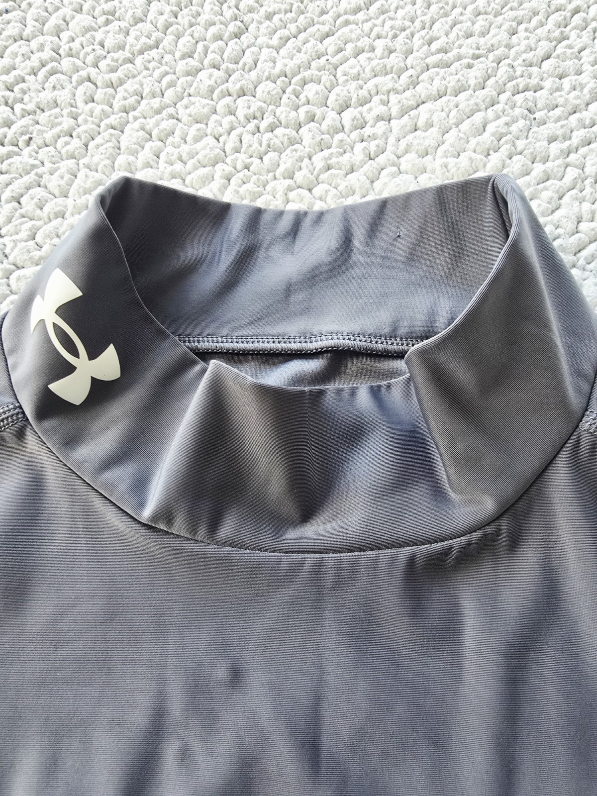 Men's Under Armour Heatgear Mock Neck Gun Metal Sleeveless Compression Shirt XL gallery