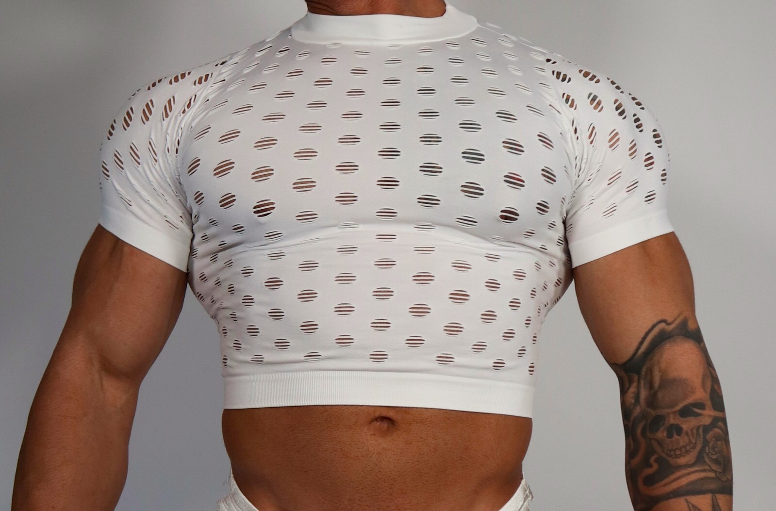 WHITE CROPPED MESH SHIRT SIZE M/L gallery
