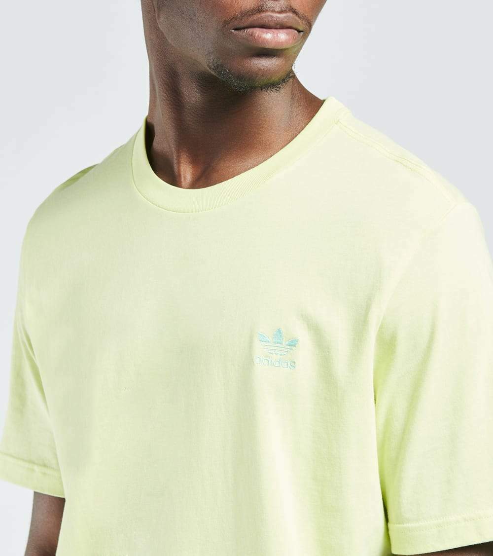 adidas Men's NMD R1 Essential Trefoil Tee GN3403 gallery