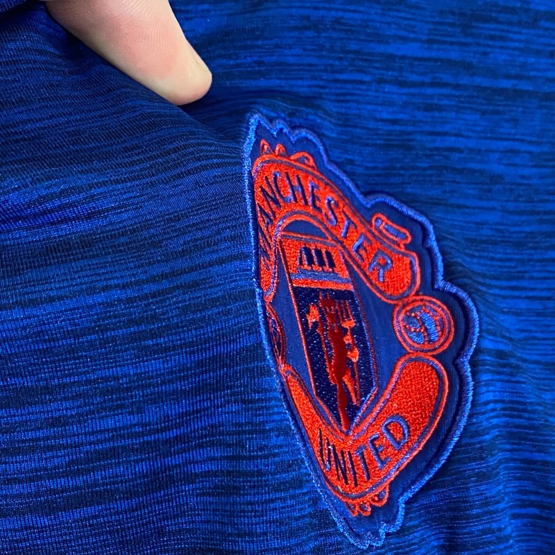 The Red Devils Soccer Shirt Mens Small Blue Short Sleeve Adidas Jersey MUFC gallery