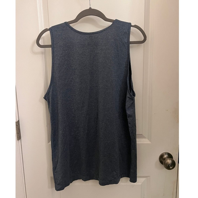 Vuori Men's Tradewind Performance Tank M Blue Hiking Running Athleisure Utility gallery