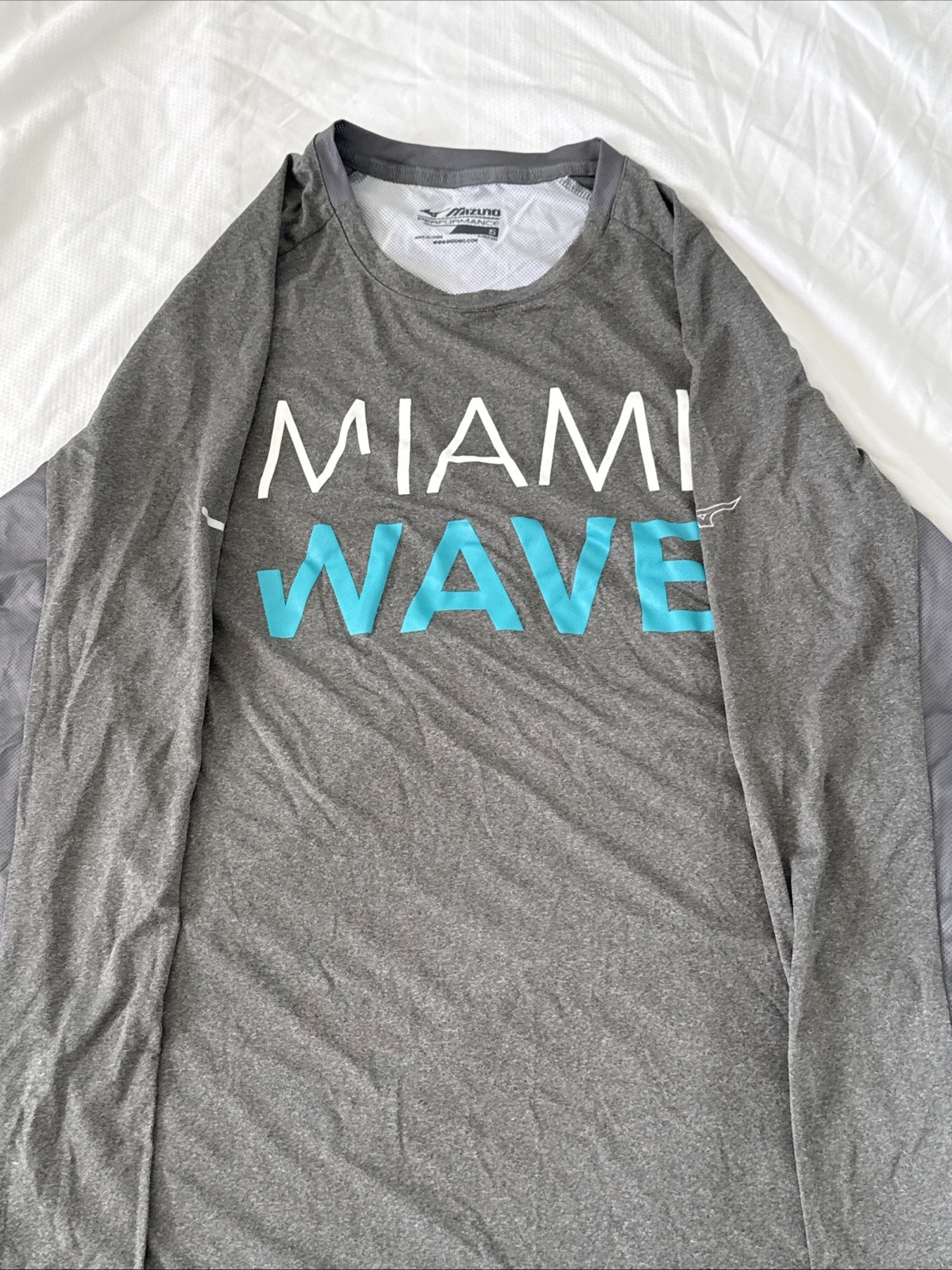 Mizuno Performance Long Sleeve T-Shirt gallery