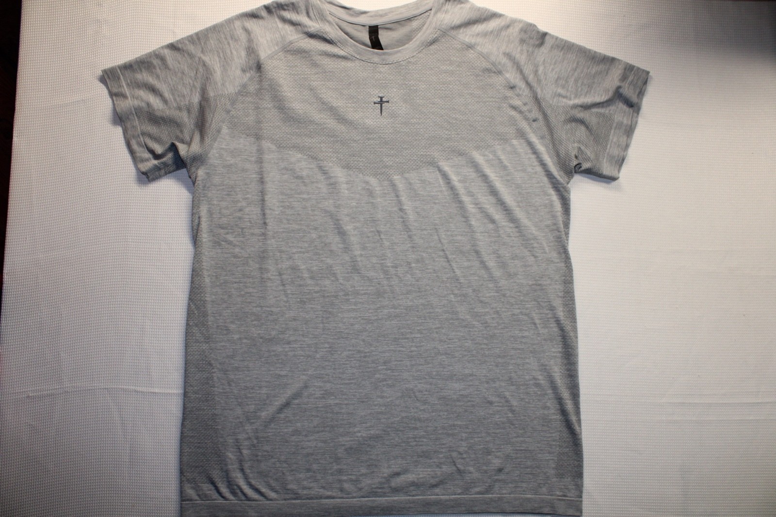 Three Nails Seamless 2.0 Performance Tee Grey Marl Cross Gym Shirt Men's XL gallery