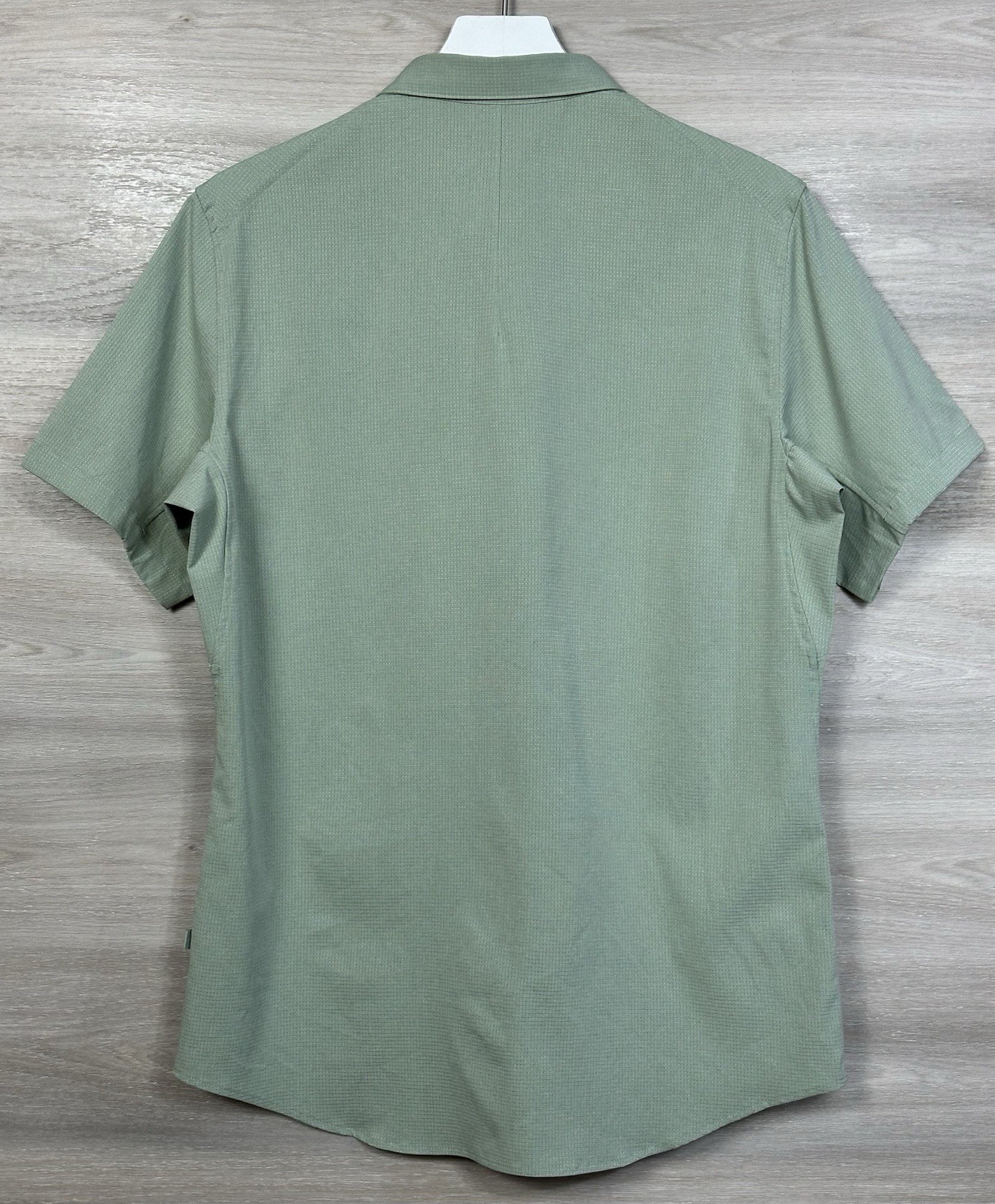 Lululemon Airing Easy Short Sleeve Shirt Classic Fit Size L Fog Green FOGN 78509 gallery