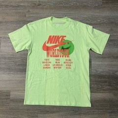Nike Men’s World Tour Liquid Lime T-Shirt DA0937-383 Men’s Size Small Never Worn