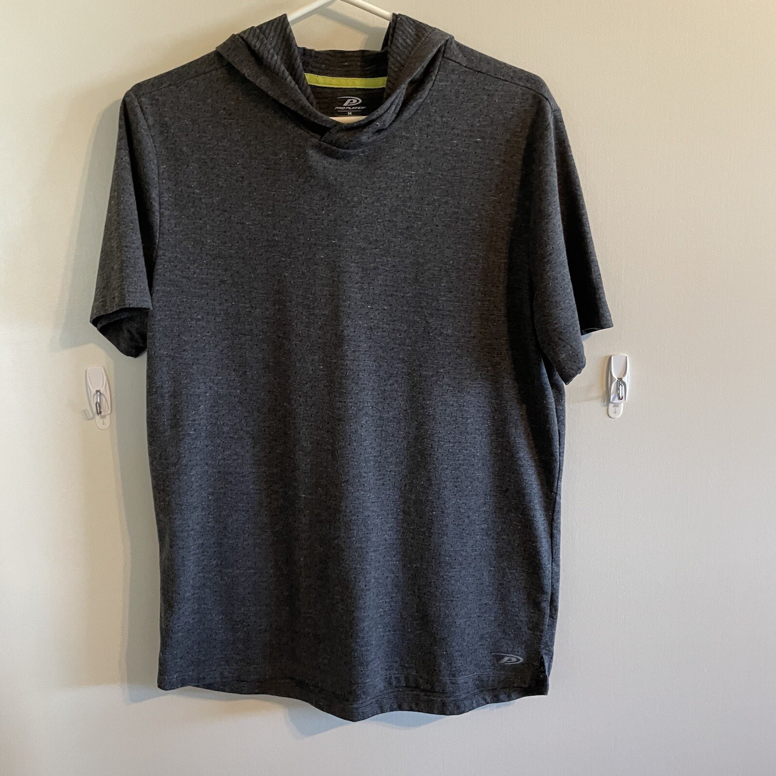 “Pro Player” Mens Medium Short Sleeve Hooded T-Shirt 14% Cotton 85% polyester gallery