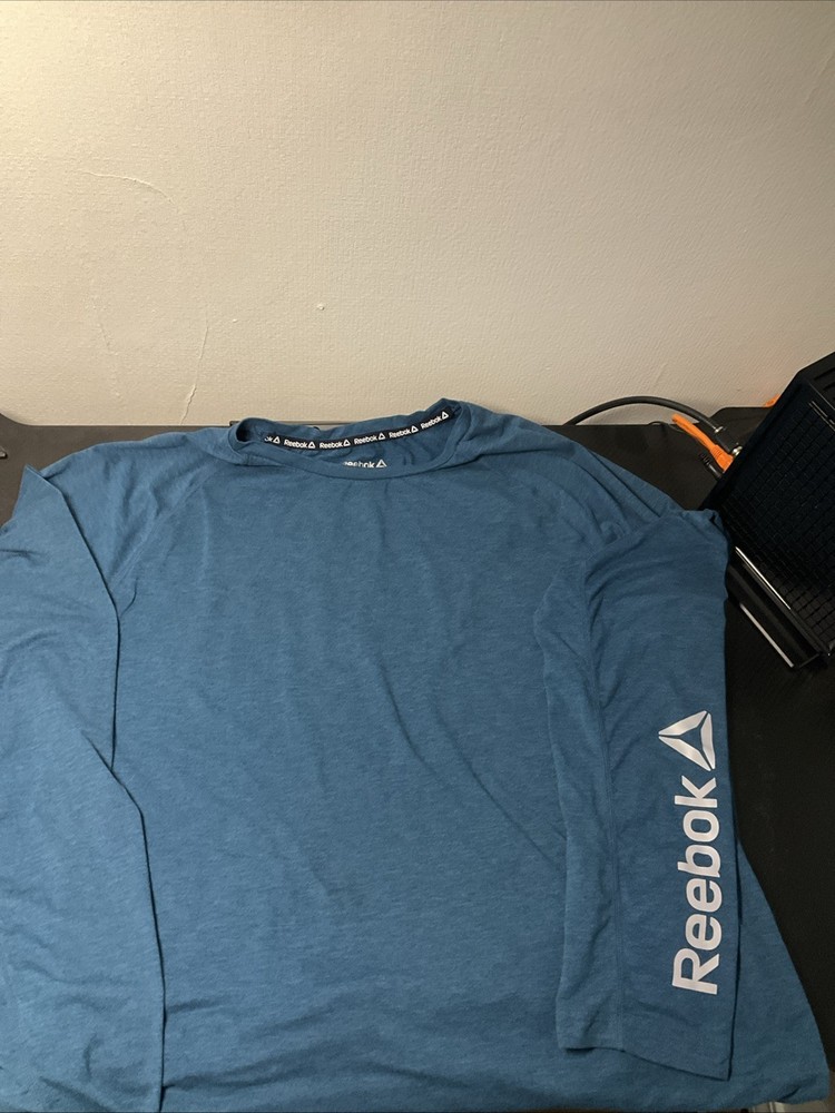 Reebok XL Teal Men’s Athletic Long Sleeve T-Shirt