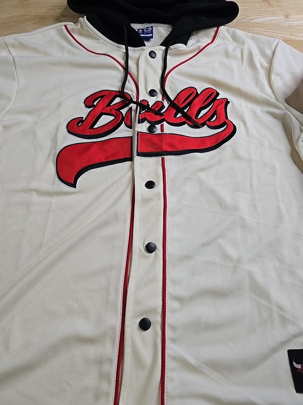 Ultra Game Chicago Bulls Baseball Jersey Size Large Long Sleeve Hoodie gallery