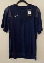 NWT Nike Mens Dri Fit Team Player Crew SS Tee Medium CW3540-419