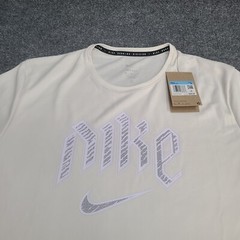 Nike Shirt Mens Medium Off White Cream Running Division Performance New Tee 09