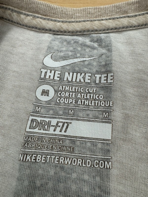 Vintage Nike Elite Worn Lightweight Athletic Soft Workout Tee T-Shirt Size M gallery