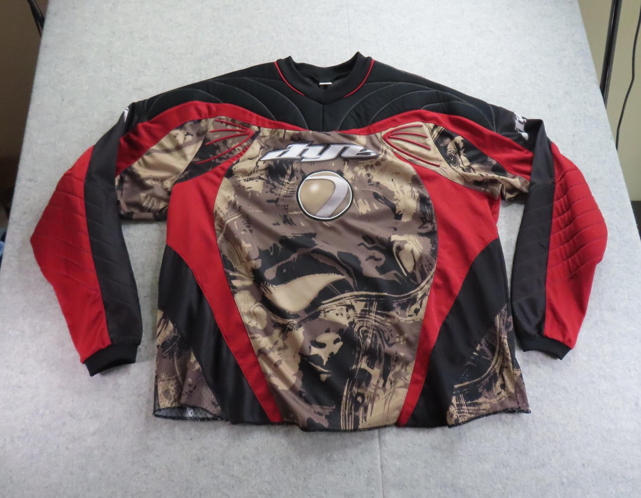 Dye Jersey Shirt Mens XL Red Camo Long Sleeve Padded Paintball Mesh Performance gallery