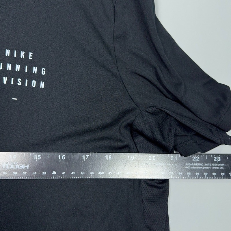 Nike Running Division Rise 365 T-shirt Mens Large Black Athletic Gorpcore Gym gallery