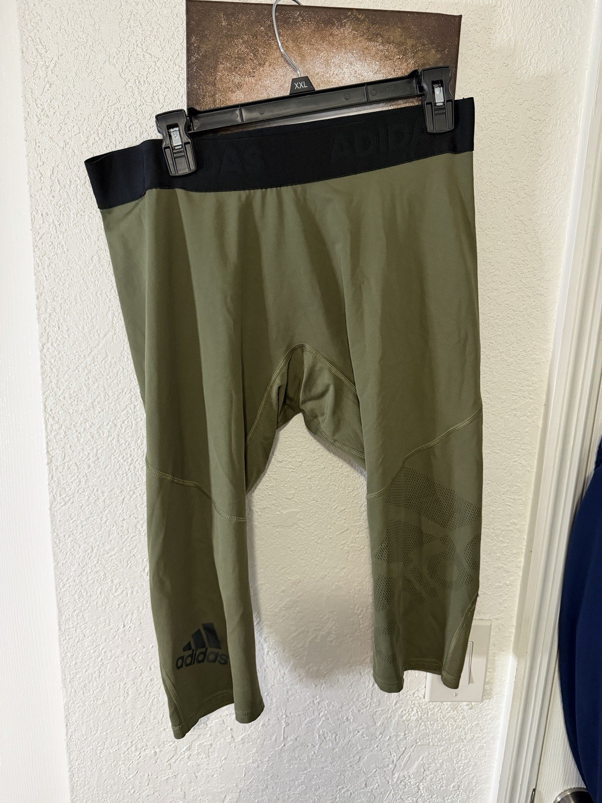 adidas Compression men l gallery