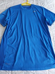 Nike Dri Fit Men’s size Large lightweight poly knit open weave sides Logo EUC