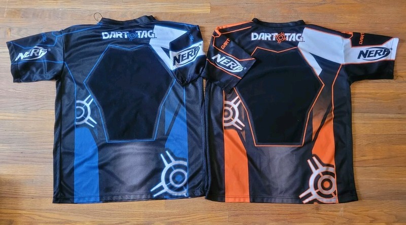 Pair Of Nerf Dart Tag Short Sleeve Large T-Shirt Black Blue Black Orange 2010 gallery