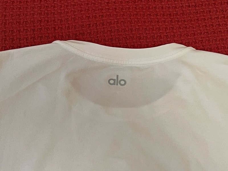 MENS ALO YOGA CONQUER MUSCLE TANK TOP SIZE SMALL WHITE SUPER SOFT BRAND NEW gallery