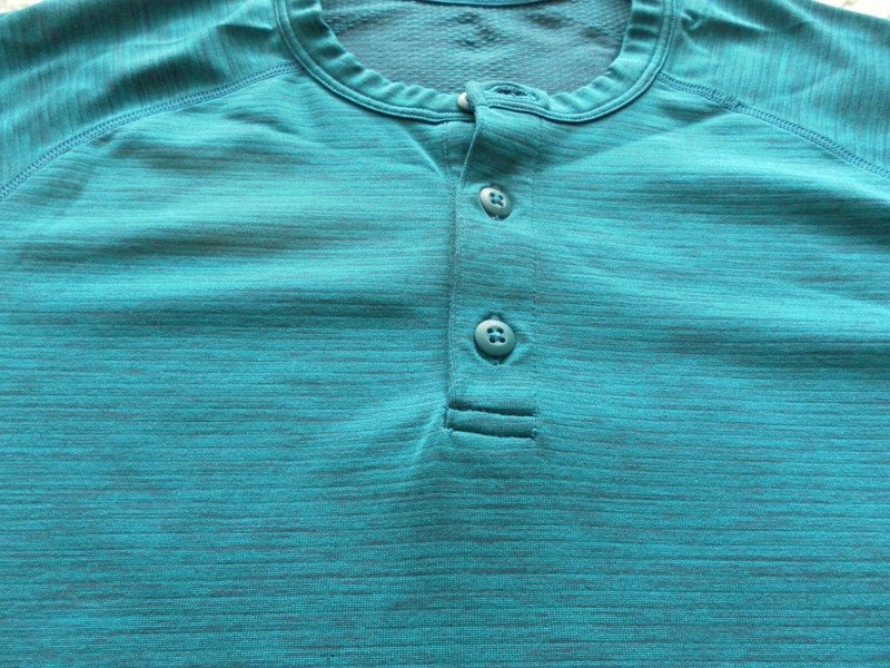 Lululemon Men's S Metal Vent Tech Short Sleeve Henley Night Diver / Capri Blue gallery