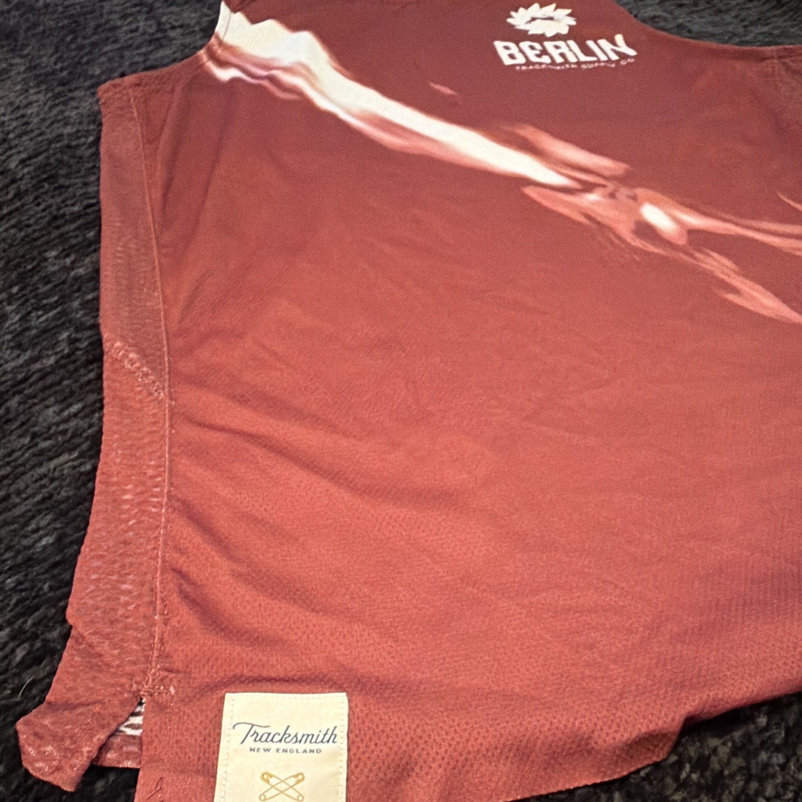 Tracksmith Men's M Mesh Breathable Running Tank Jersey Graphic Logo Red White gallery