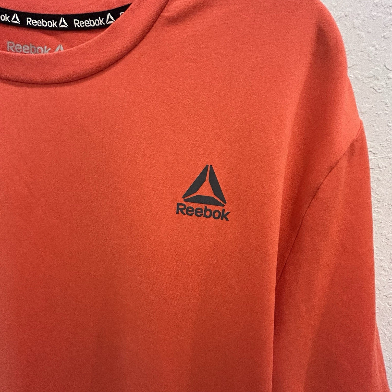 NWT Reebok Super Soft Athletic Orange Shirt Size Medium Men’s - Smoke Free Home gallery