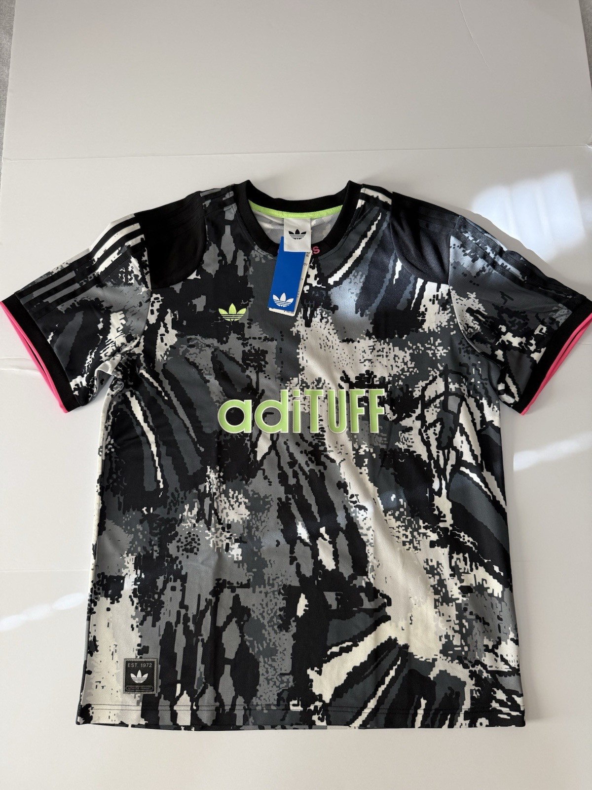 Adidas L Men's Jersey Black White Grey Pink Retro Classic Shirt AOP KD2351 NWT gallery