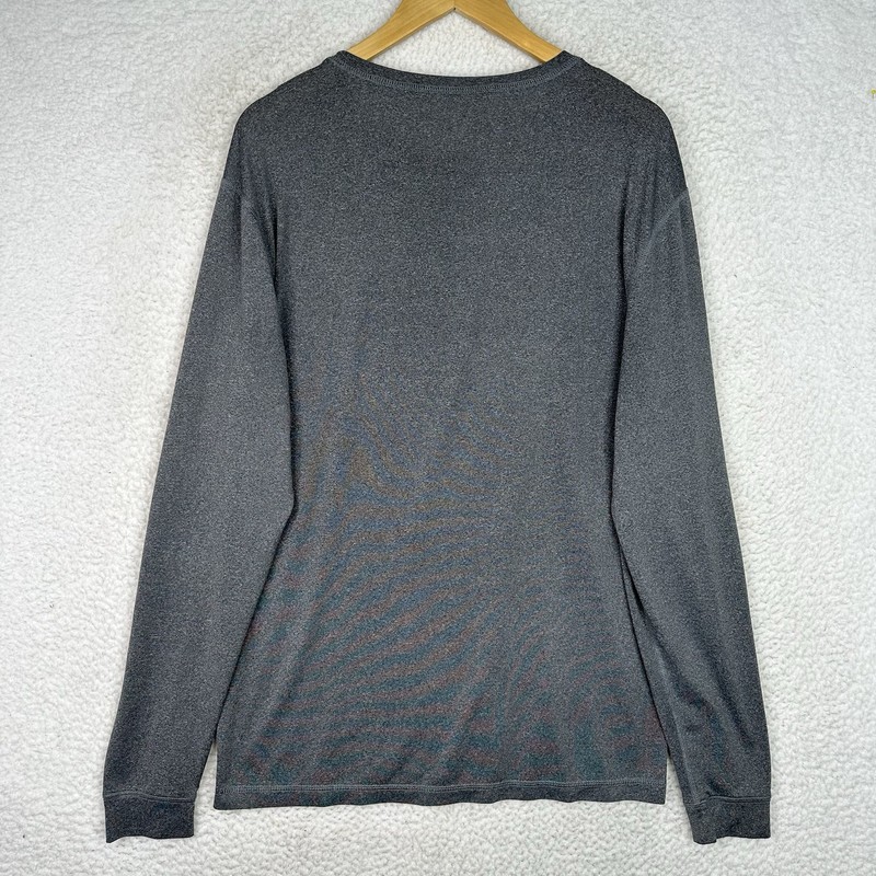 Vuori Long Sleeve Performance Shirt Mens Medium Gray Athletic Gym Training Top gallery