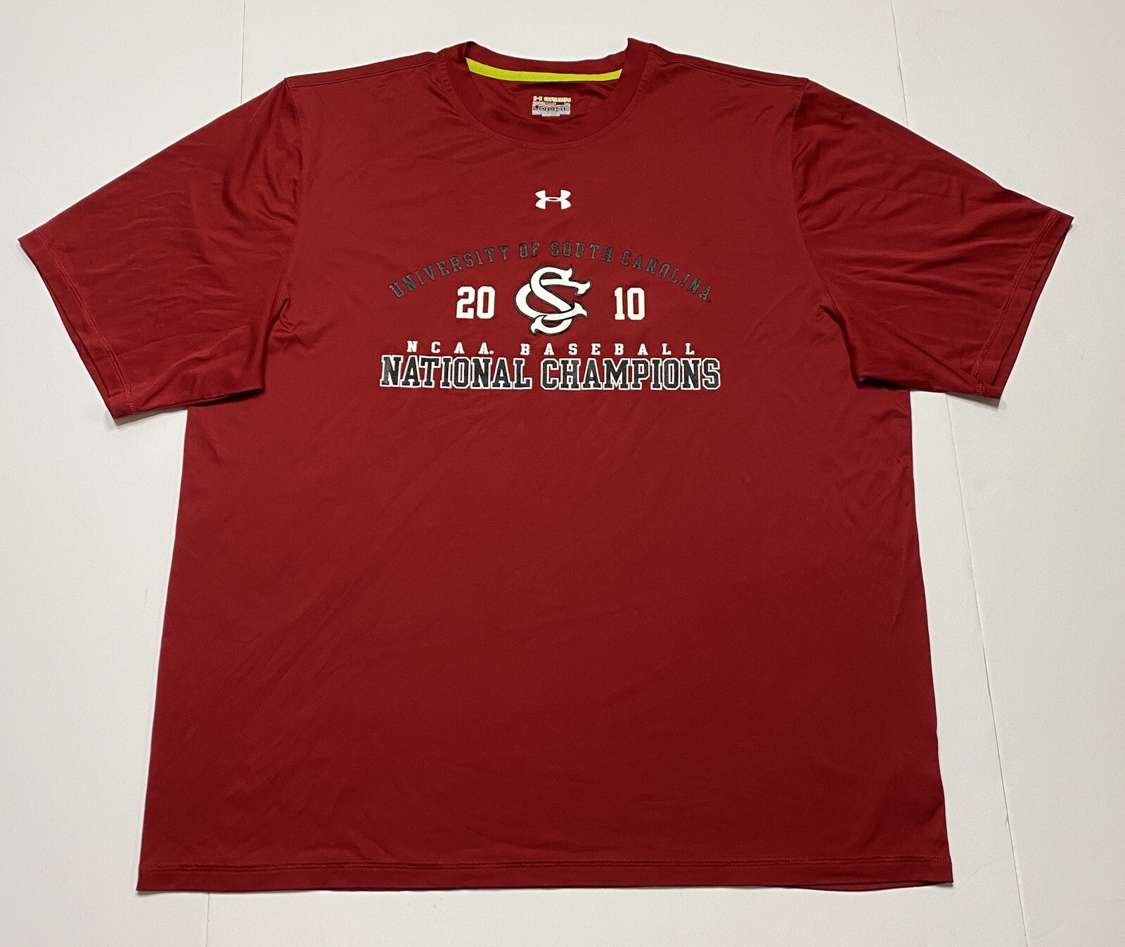 Under Armour Men's T Shirt Heat Gear Loose Size XL Red Short Sleeve Baseball SC gallery