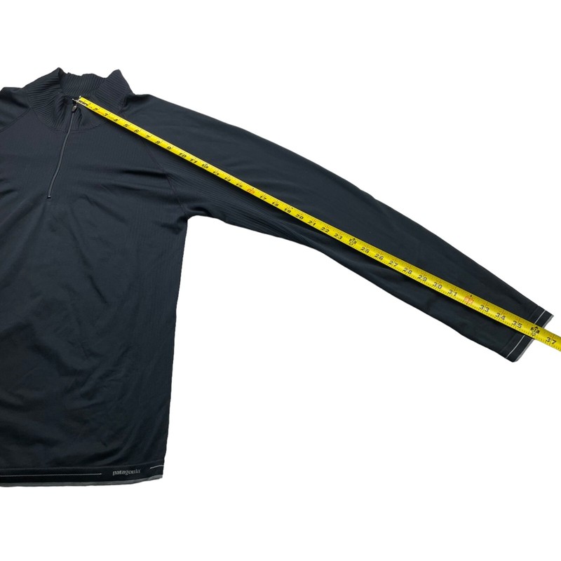 Patagonia Men's Performance Base Layer Capilene 1/4 Zip Pullover Black • Medium gallery